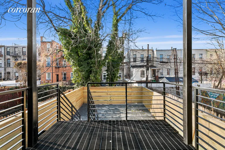 New York City Real Estate | View 1055 Hancock Street | room 4 | View 5