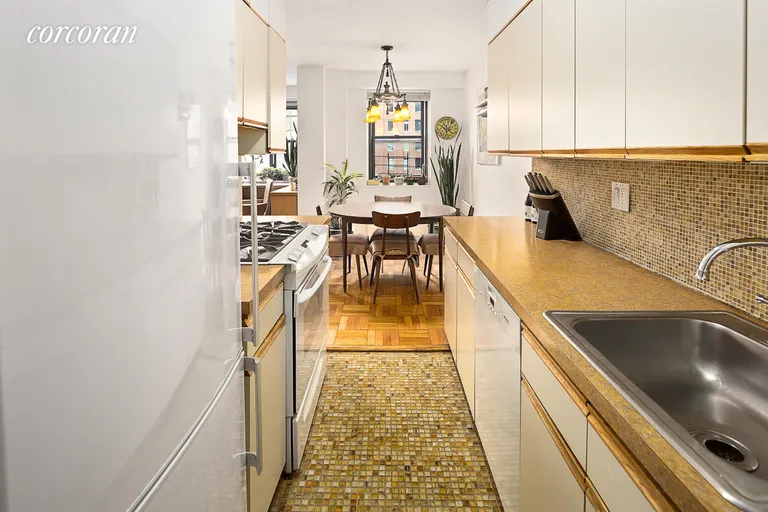 New York City Real Estate | View 176 East 77th Street, 14D | Eat-in Kitchen | View 3