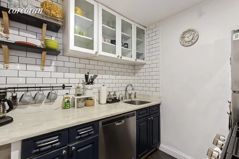 New York City Real Estate | View 313 East 84th Street, 1B | Kitchen | View 5