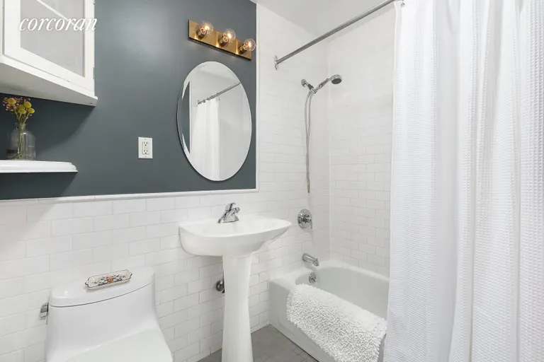 New York City Real Estate | View 29 Tiffany Place, 2E | Bathroom | View 8