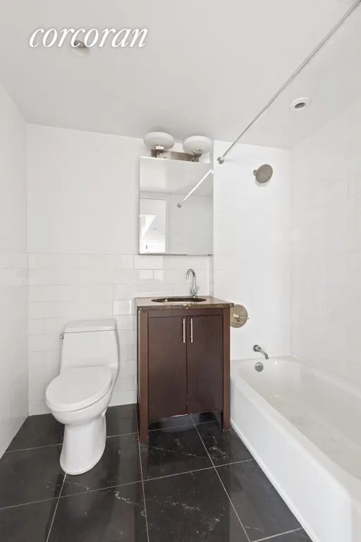 New York City Real Estate | View 457 Atlantic Avenue, 4D | Bathroom | View 5