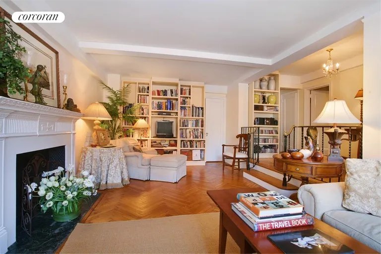 New York City Real Estate | View 336 West End Avenue, 5D | Living Room | View 3
