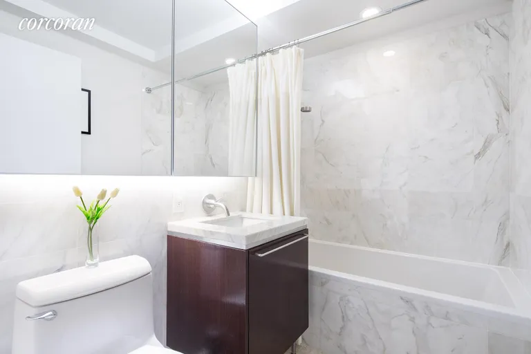 New York City Real Estate | View 200 Chambers Street, 11D | Bathroom | View 10