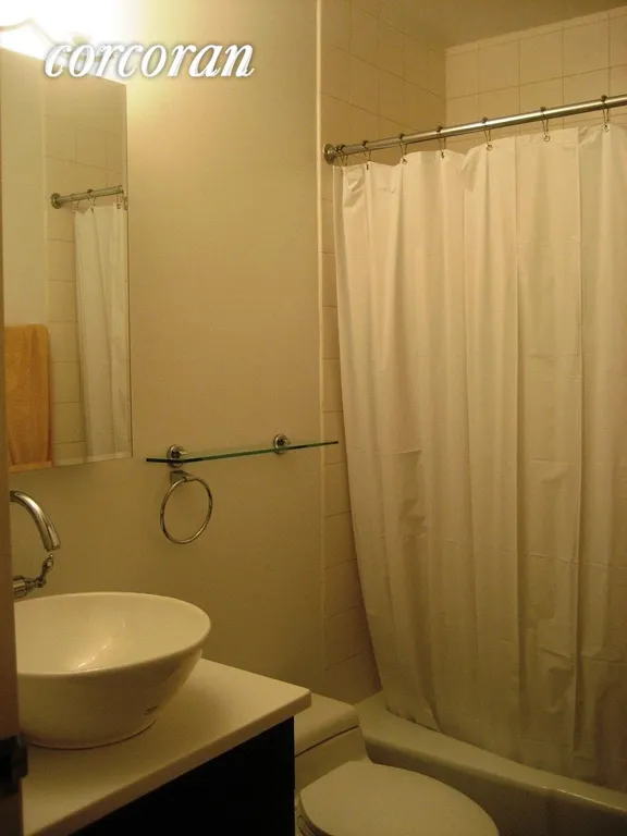New York City Real Estate | View 350 West 50th Street, 4P | Bathroom | View 5