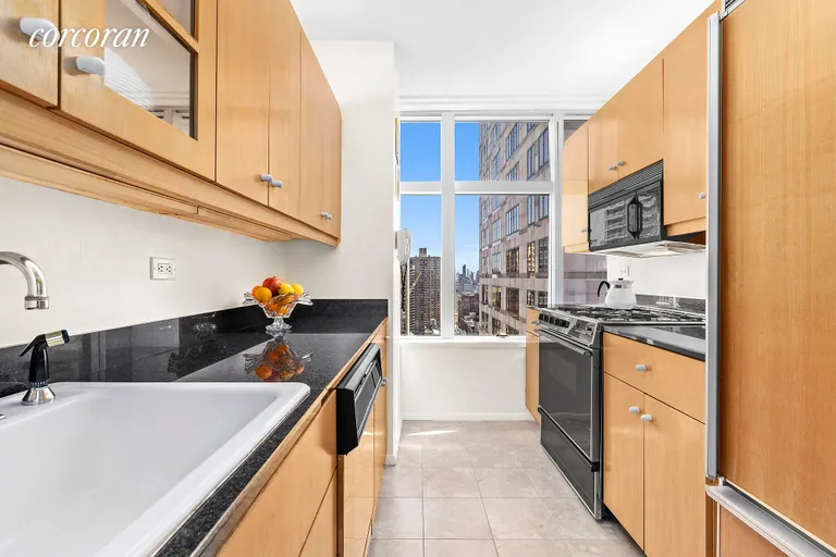 New York City Real Estate | View 160 West 66th Street, 26G | room 4 | View 5