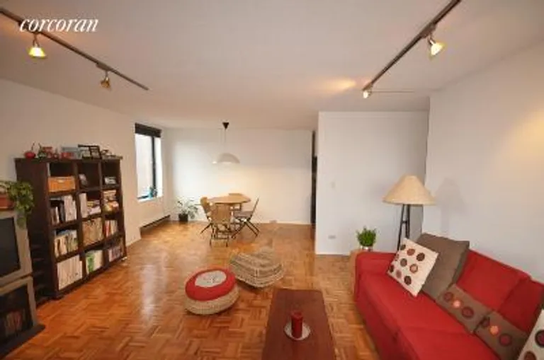 New York City Real Estate | View 1623 Third Avenue, 25C | Living Room | View 2