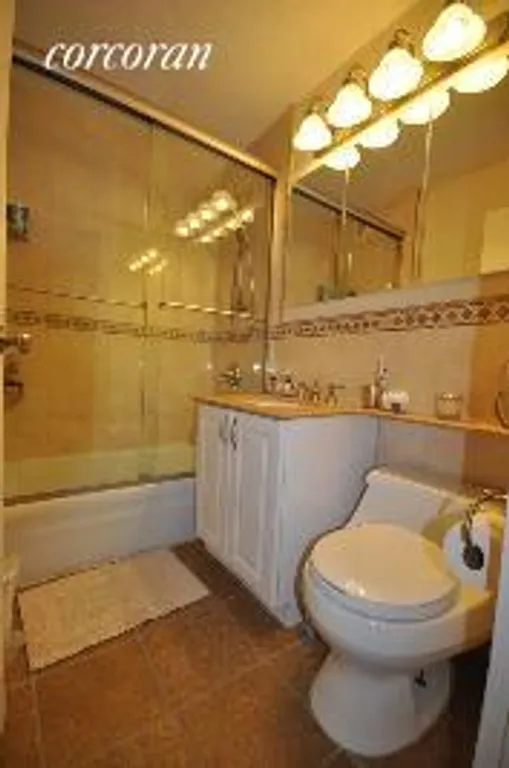 New York City Real Estate | View 1623 Third Avenue, 25C | Bathroom | View 6