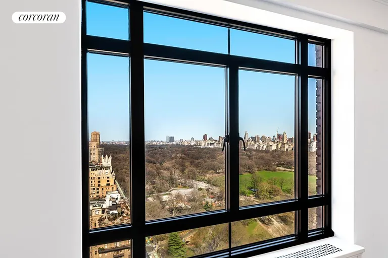 New York City Real Estate | View 25 Central Park West, 29R | 1 Bed, 1 Bath | View 1
