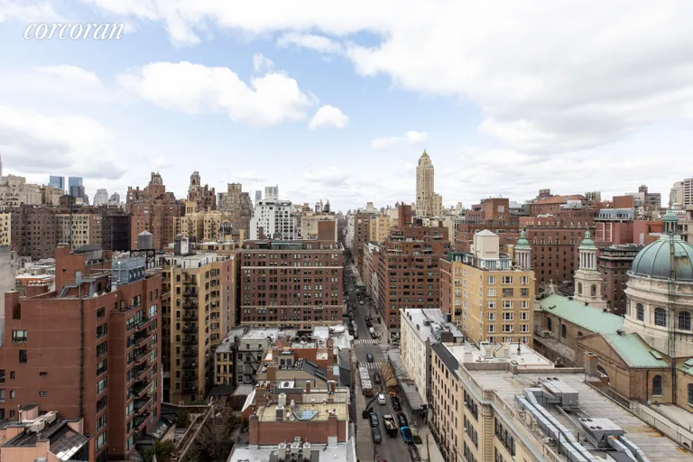 New York City Real Estate | View 196 East 75th Street, 20A | room 9 | View 10