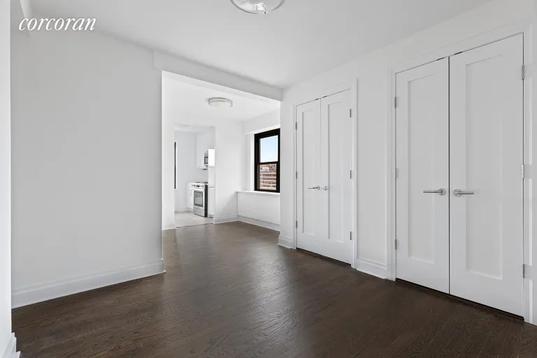 New York City Real Estate | View 196 East 75th Street, 20A | Entry  | View 3