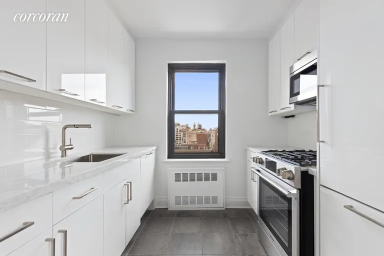 New York City Real Estate | View 196 East 75th Street, 20A | room 5 | View 6