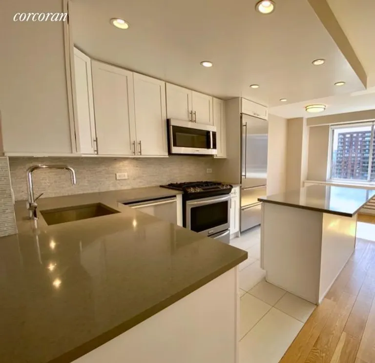 New York City Real Estate | View 400 Central Park West, 15X | room 9 | View 10