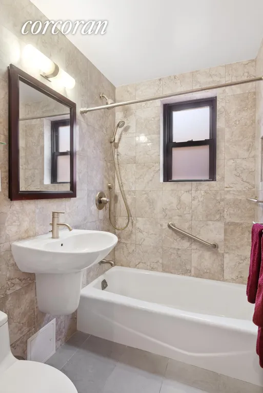 New York City Real Estate | View 201 EAST 25TH STREET, 6A | Bathroom | View 6