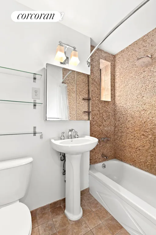 New York City Real Estate | View 236 East 28th Street, 6C | Bathroom | View 4