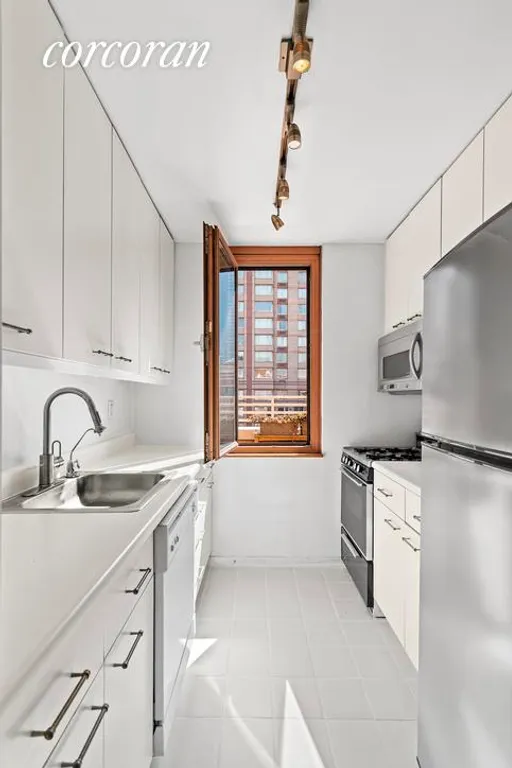 New York City Real Estate | View 393 West 49th Street, 6HH | room 3 | View 4