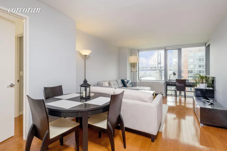 New York City Real Estate | View 455 Main Street, 12A | 1 Bed, 1 Bath | View 1