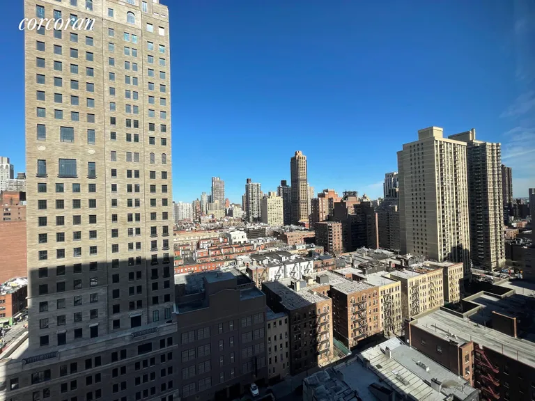 New York City Real Estate | View 301 East 79th Street, 21D | 1 Bed, 1 Bath | View 1