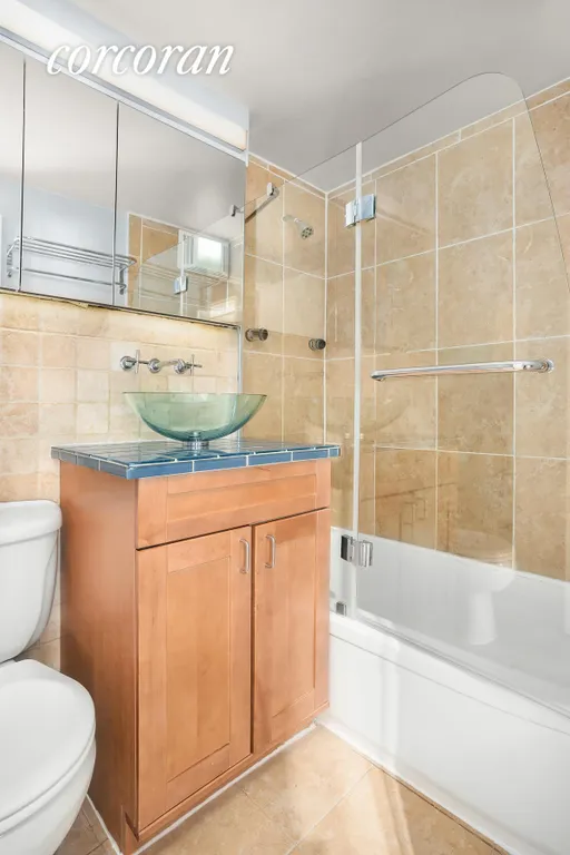 New York City Real Estate | View 117 East 37th Street, 8C | Bathroom | View 7