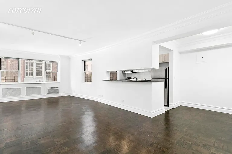 New York City Real Estate | View 301 East 66th Street, 3K | 2 Beds, 2 Baths | View 1