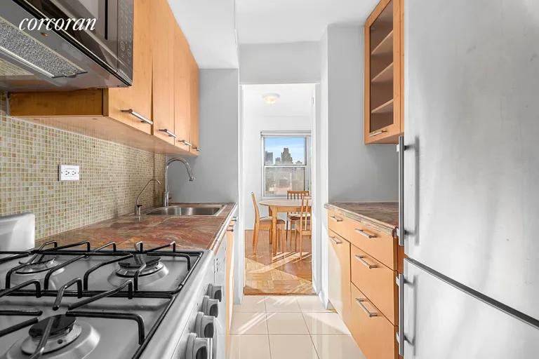 New York City Real Estate | View 440 East 79th Street, 17J | Kitchen | View 4