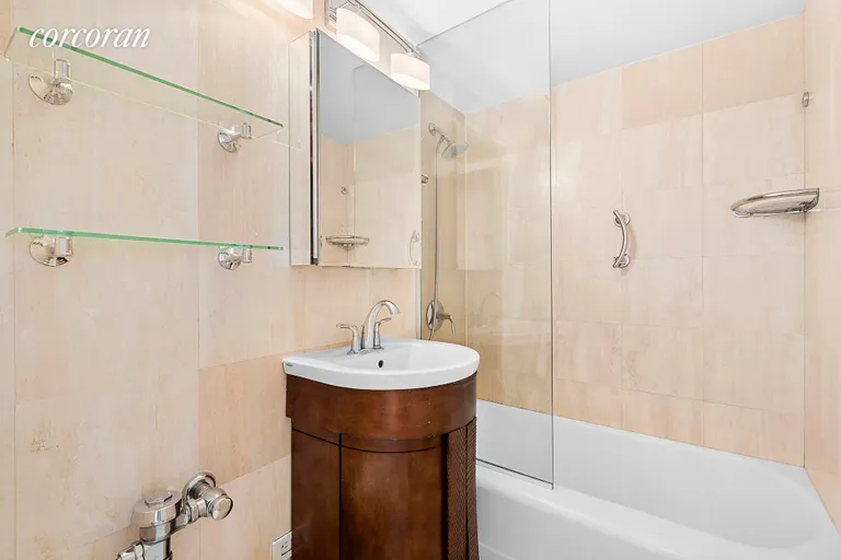 New York City Real Estate | View 440 East 79th Street, 17J | Bathroom | View 6