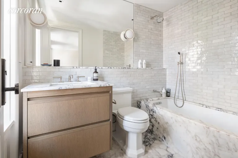 New York City Real Estate | View 37 Sidney Place | Full Bathroom | View 21
