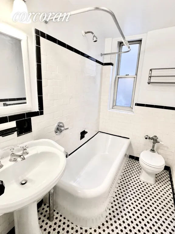 New York City Real Estate | View 139 West 82nd Street, 2D | room 6 | View 7
