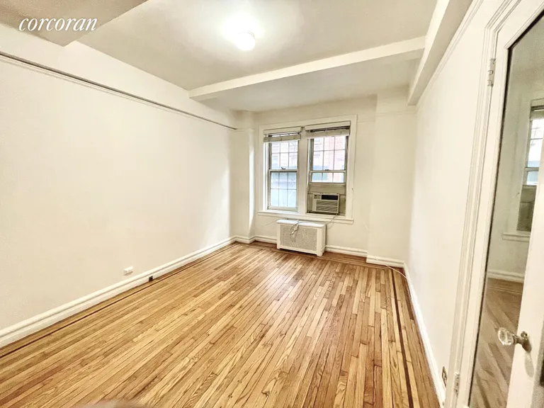 New York City Real Estate | View 139 West 82nd Street, 2D | room 4 | View 5