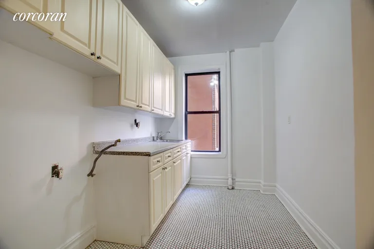 New York City Real Estate | View 511 West 169th Street, 23 | Kitchen | View 4