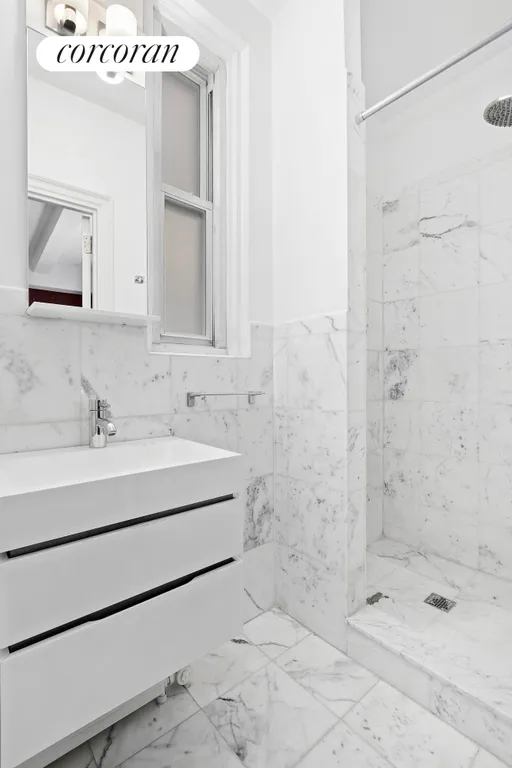 New York City Real Estate | View 91 Central Park West, 6F | Bathroom | View 12