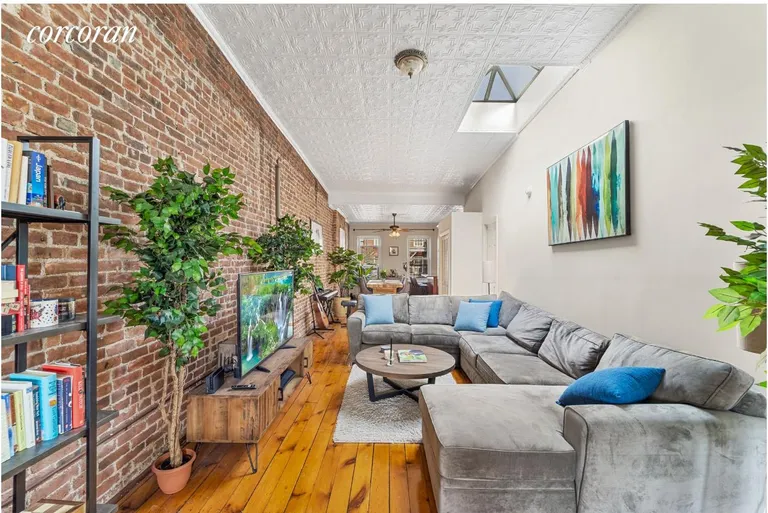 New York City Real Estate | View 377A Atlantic Avenue, 4 | 1 Bed, 1 Bath | View 1