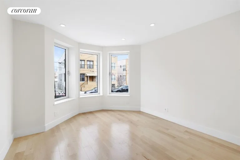 New York City Real Estate | View 64-44 Woodbine Street, 1 | room 2 | View 3