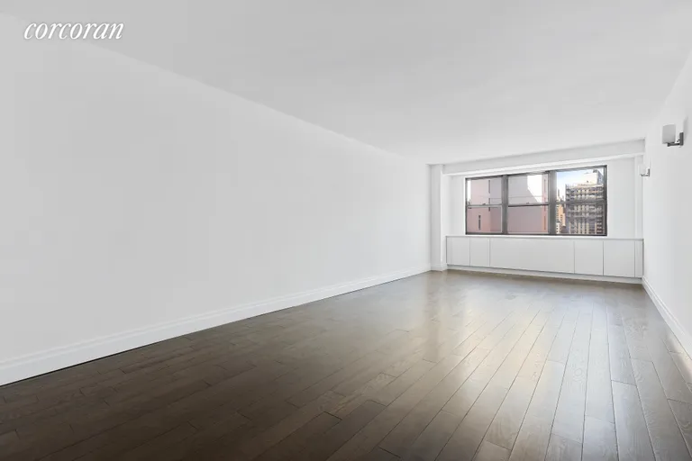 New York City Real Estate | View 201 East 28th Street, 18F | room 1 | View 2