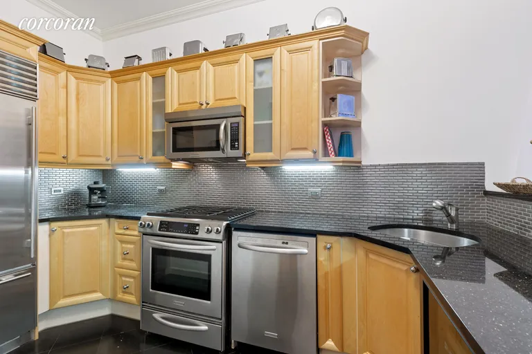 New York City Real Estate | View 314 West 100th Street, 4 | room 3 | View 4