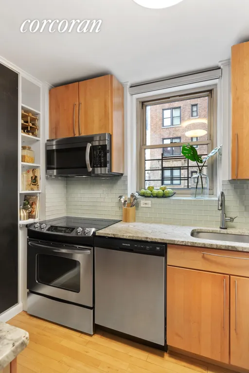New York City Real Estate | View 137 East 36th Street, 3G | room 5 | View 6