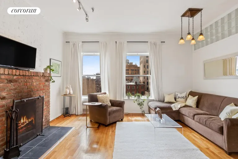 New York City Real Estate | View 105 Montague Street, 503 | 2.5 Beds, 1 Bath | View 1