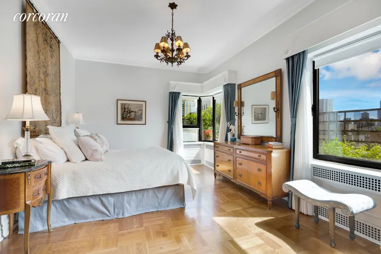 New York City Real Estate | View 19 East 88th Street, PHA | Bedroom | View 6