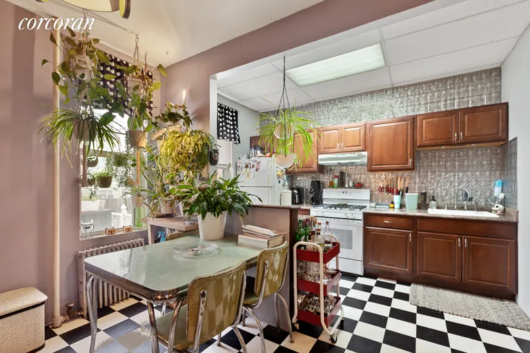 New York City Real Estate | View 27 Apollo Street | First floor dining/kitchen | View 2
