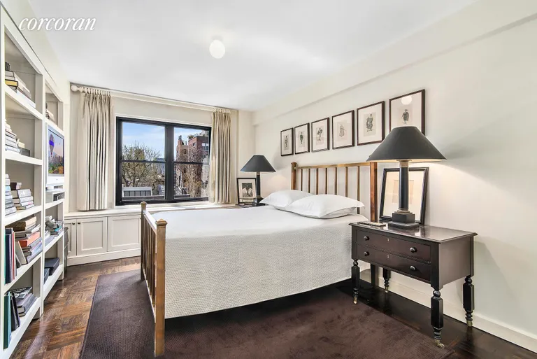 New York City Real Estate | View 45 West 10th Street, 6E | room 6 | View 7