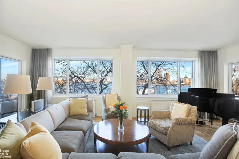 New York City Real Estate | View East End Avenue | 4 Beds, 3 Baths | View 1