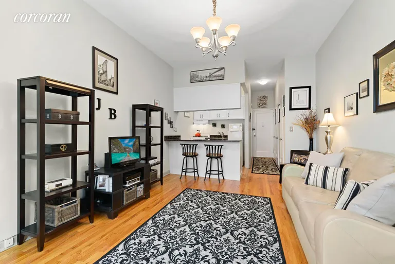 New York City Real Estate | View 444 East 87th Street, 4H | room 2 | View 3