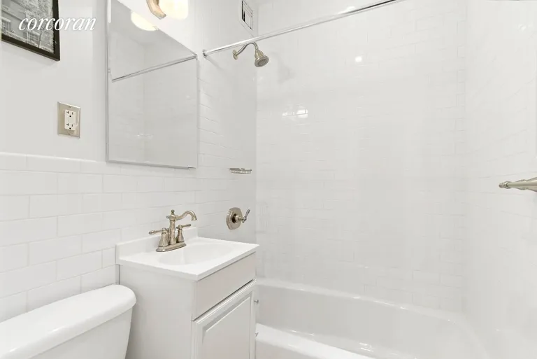 New York City Real Estate | View 444 East 87th Street, 4H | room 4 | View 5