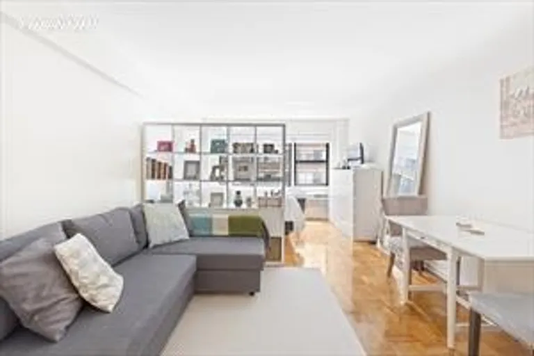 New York City Real Estate | View 333 East 75th Street, 9D | 1 Bath | View 1