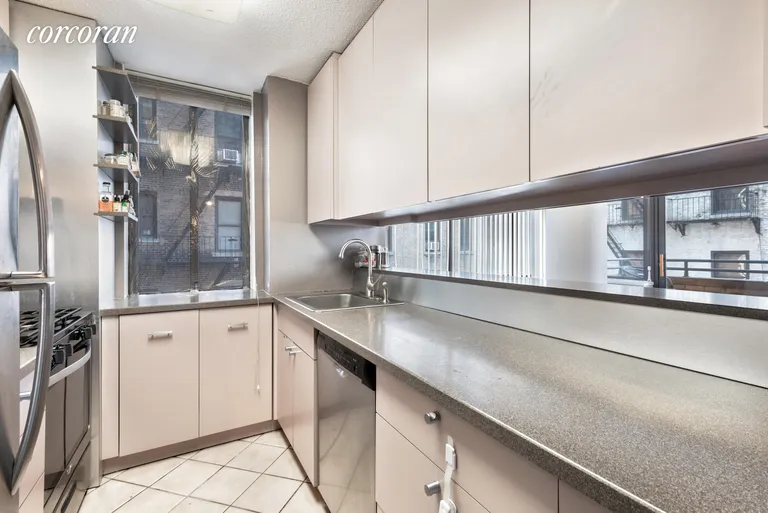 New York City Real Estate | View 275 West 96th Street, 7D | room 8 | View 9