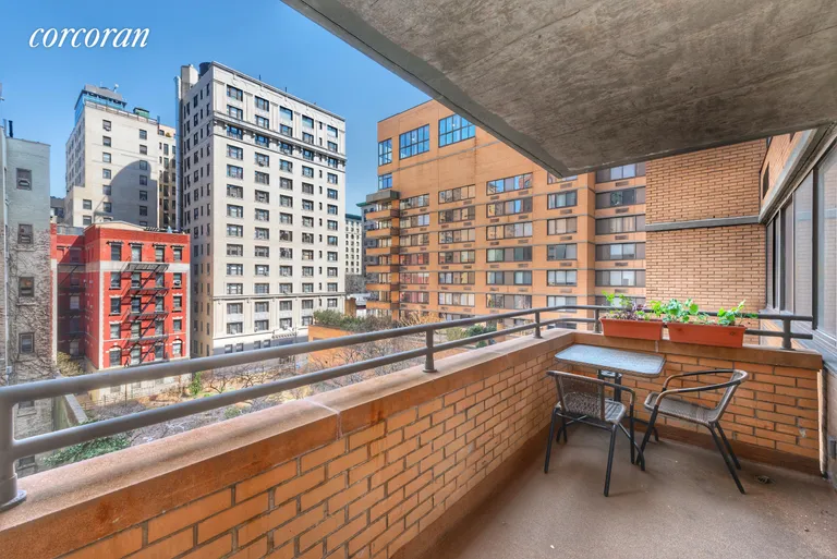 New York City Real Estate | View 275 West 96th Street, 7D | 2 Beds, 2 Baths | View 1
