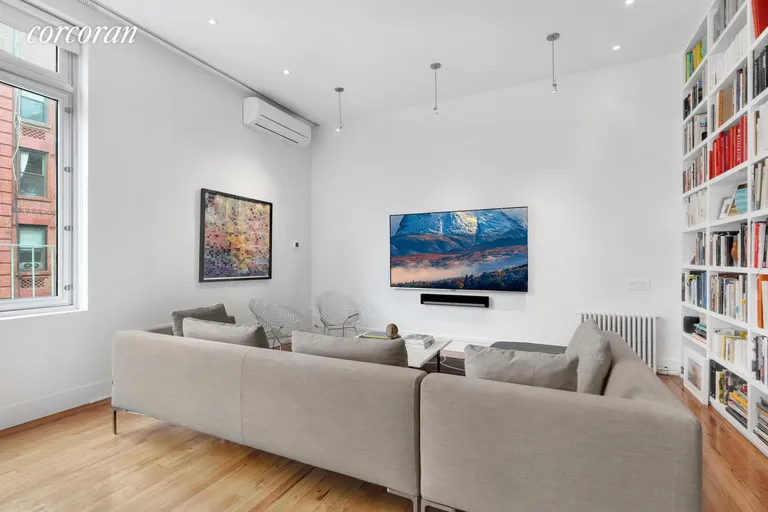 New York City Real Estate | View 238 Mulberry Street, 3 | room 3 | View 4