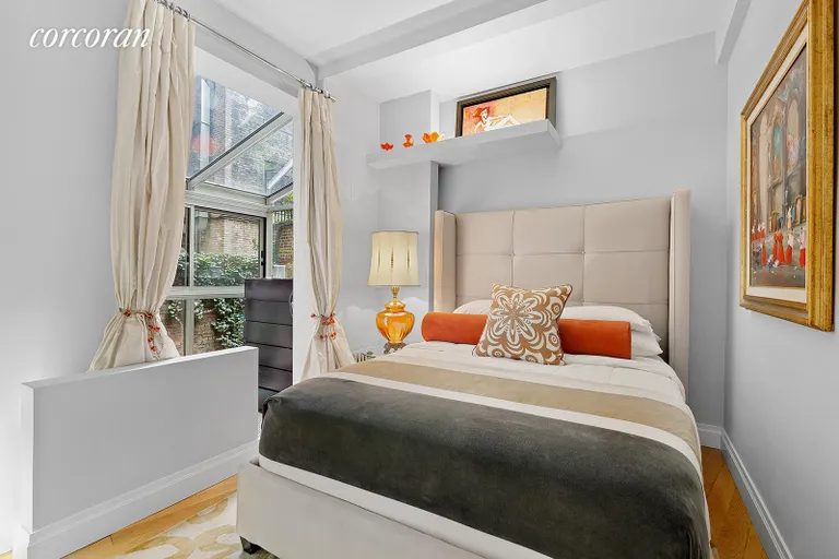 New York City Real Estate | View 140 East 40th Street, 1D | Chic Primary Bedroom | View 6