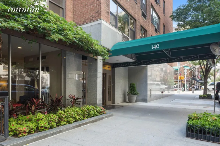 New York City Real Estate | View 140 East 83rd Street, 4c | room 13 | View 14