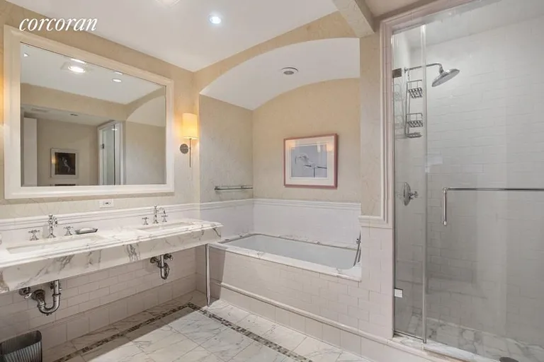 New York City Real Estate | View 43 West 64th Street, 3B | primary bathroom | View 5