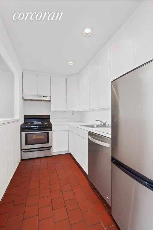 New York City Real Estate | View 447 West 45th Street, 7A | room 2 | View 3